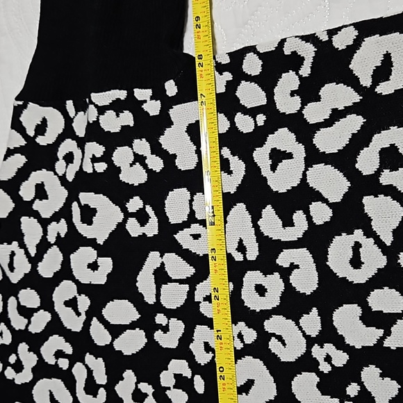 NWT Ninety Clothing Co. animal print sweater - Picture 3 of 7